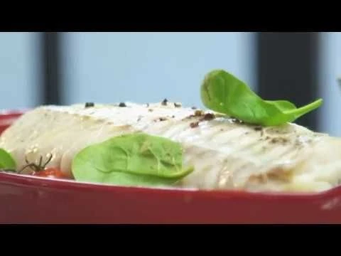 Emile Henry 16" X 9.5" Fish Steamer | Burgundy 6 Emile Henry 16" X 9.5" Fish Steamer | Burgundy - Image 4