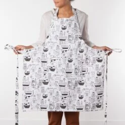 Danica Jubilee Chef's Apron | Purr Party 14 Danica Jubilee Chef's Apron | Purr Party -Kitchen Store 2500134 apr chef purr party am1