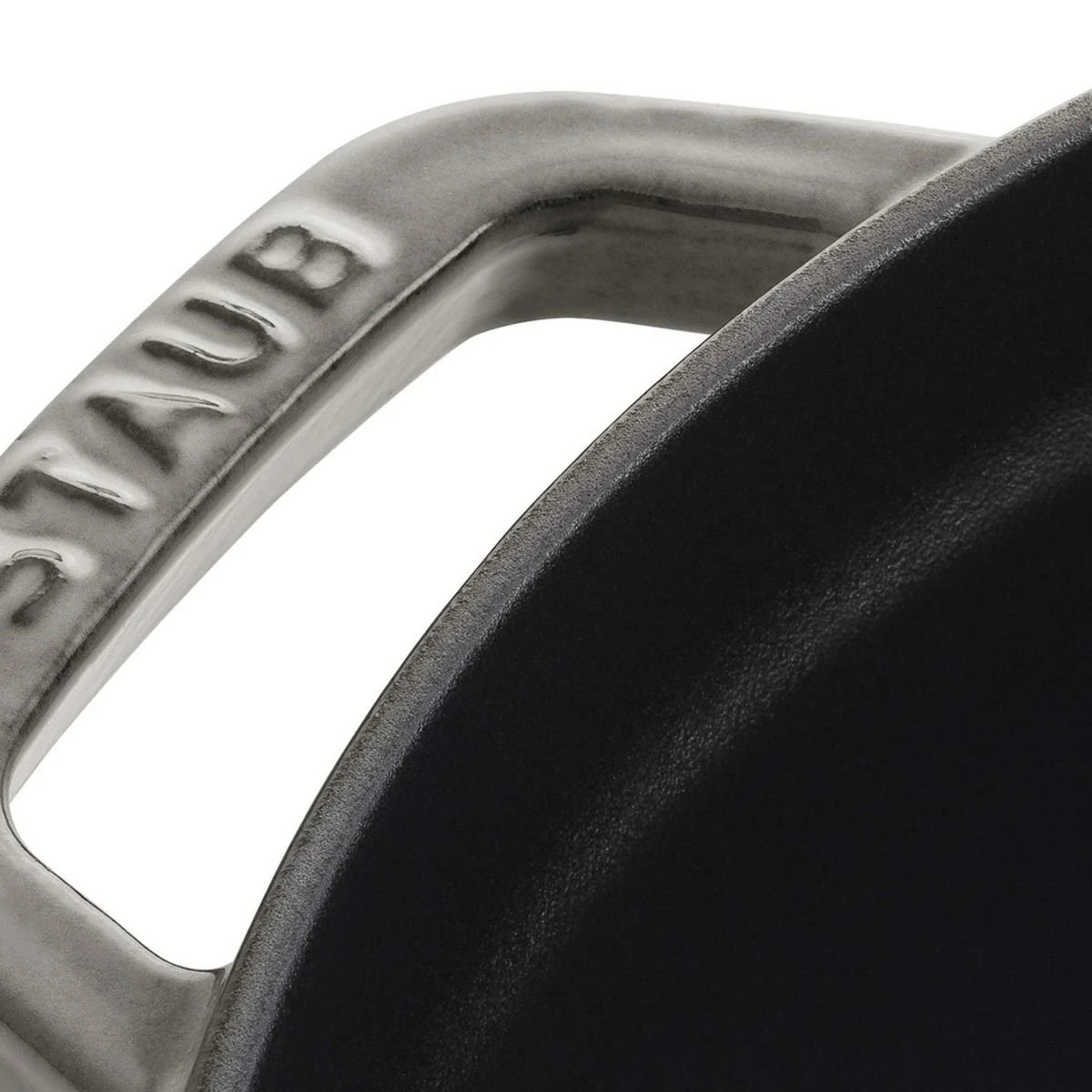 Staub 7 Qt. Round Cocotte/Dutch Oven | Graphite Grey 5 Staub 7 Qt. Round Cocotte/Dutch Oven | Graphite Grey - Image 3