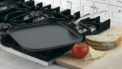 Cuisinart Chef's Classic Hard Anodized Nonstick 11" Square Griddle 7 Cuisinart Chef's Classic Hard Anodized Nonstick 11" Square Griddle -Kitchen Store 63020 hero