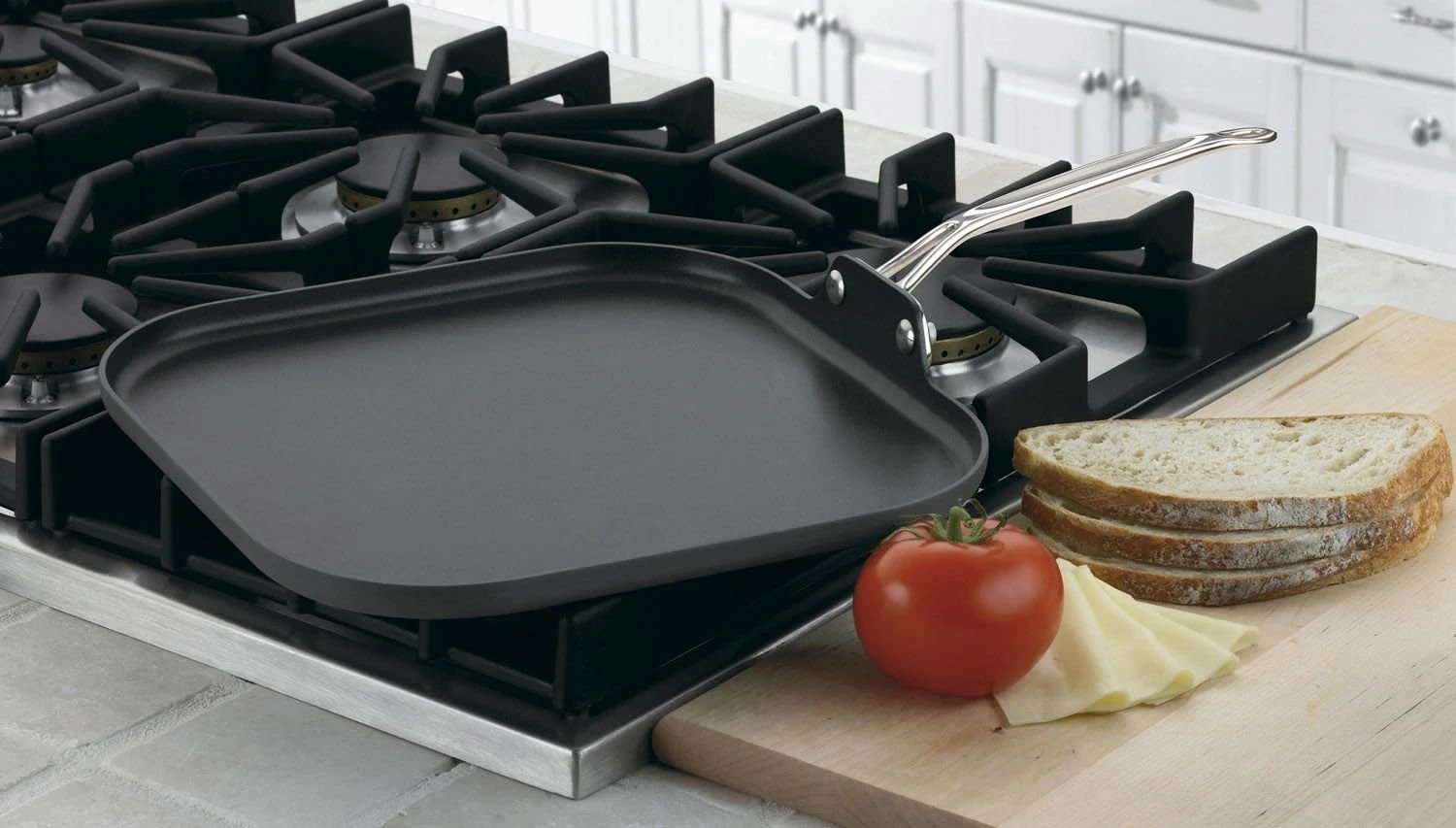 Cuisinart Chef's Classic Hard Anodized Nonstick 11" Square Griddle 5 Cuisinart Chef's Classic Hard Anodized Nonstick 11" Square Griddle - Image 3