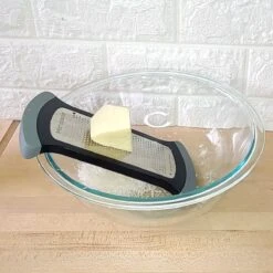 Microplane Fine Mixing Bowl Grater | Grey/Black -Kitchen Store 719ij7irh2l. ac sl1200