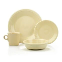 Fiesta® 16-Piece Classic Dinnerware Set | Ivory