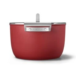SMEG 8 Qt. Nonstick Casserole Dish With Lid | Red -Kitchen Store ckfc2611rdm 5