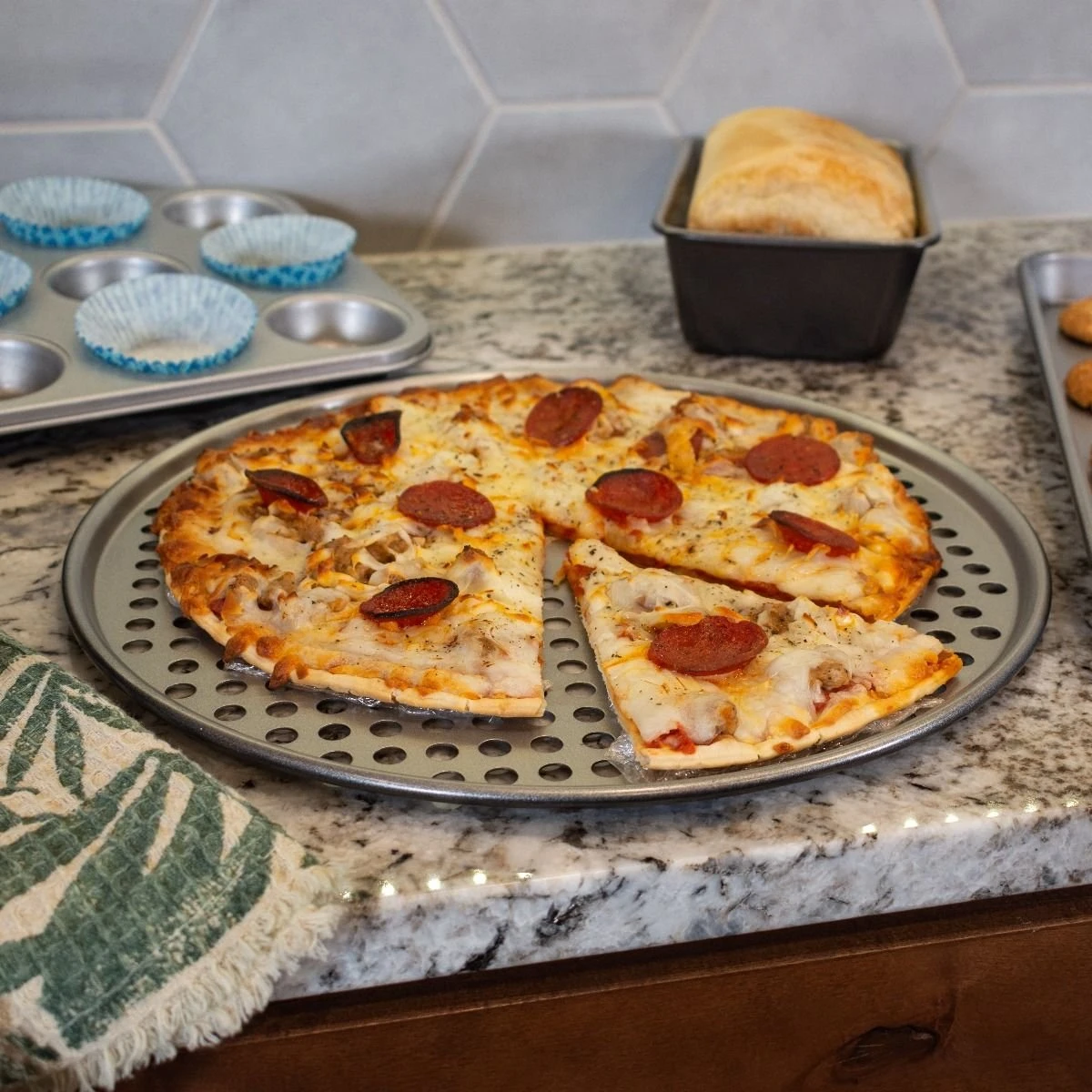 Cuisinart Chef's Classic Nonstick Bakeware | 14" Pizza Crisper Pan 4 Cuisinart Chef's Classic Nonstick Bakeware | 14" Pizza Crisper Pan - Image 2