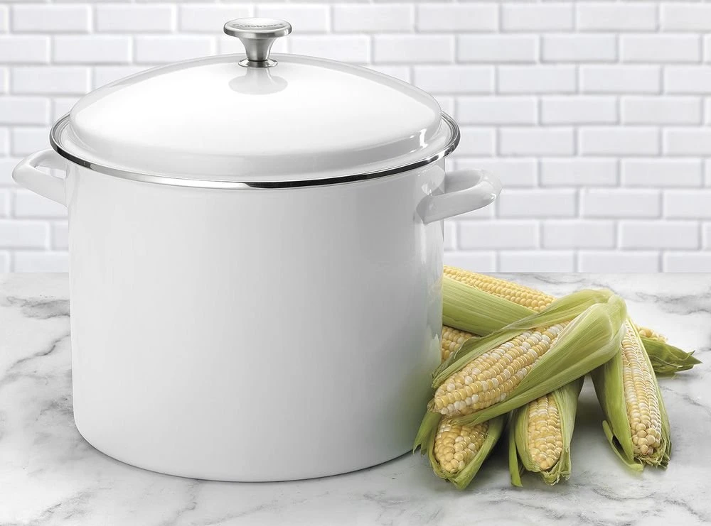 Cuisinart Chef's Classic 16-Quart Enamel On Steel Stockpot With Cover | White 4 Cuisinart Chef's Classic 16-Quart Enamel On Steel Stockpot With Cover | White - Image 2