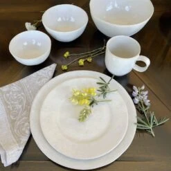 Carmel Ceramica Cozina 8" Medium Serving Bowl | White -Kitchen Store lifestyle2 15