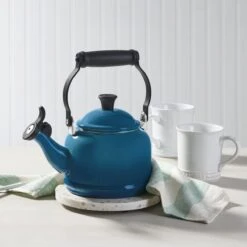 Le Creuset 1.25 Qt. Demi Kettle Tea Pot | Deep Teal 8 Le Creuset 1.25 Qt. Demi Kettle Tea Pot | Deep Teal -Kitchen Store rs13594 demikettle deepteal