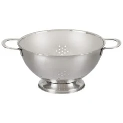 Le Creuset Stackable Stainless Steel Colanders (Set Of 3) -Kitchen Store rs18034 mediumcolander