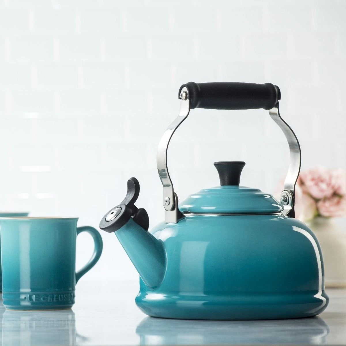 Le Creuset 1.7 Qt. Classic Whistling Kettle | Caribbean Blue 4 Le Creuset 1.7 Qt. Classic Whistling Kettle | Caribbean Blue - Image 2